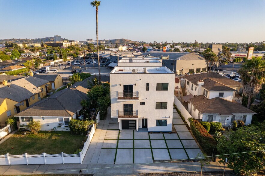 More Photos Of 6082 W 18th St, Los Angeles Apartments For Sale