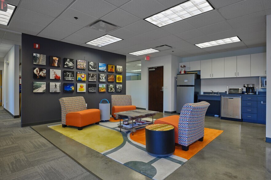 More Photos Of 55 Corporate Dr, Trumbull Office For Lease