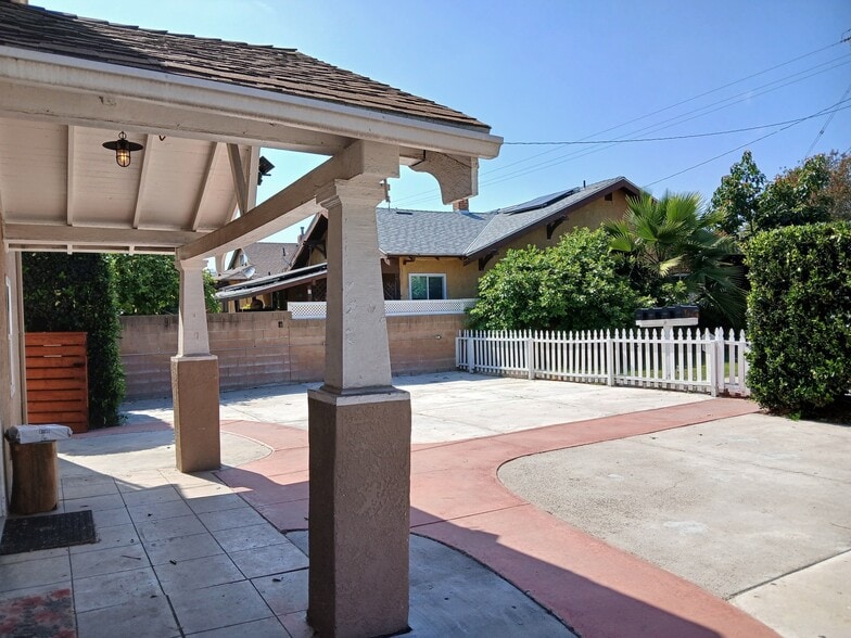 More Photos Of 626 E 3rd St, Santa Ana Apartments For Sale