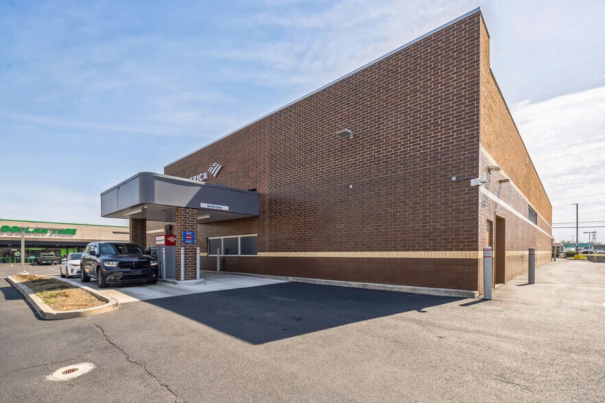 More Photos Of 5692 Rising Sun Ave, Philadelphia Bank For Sale