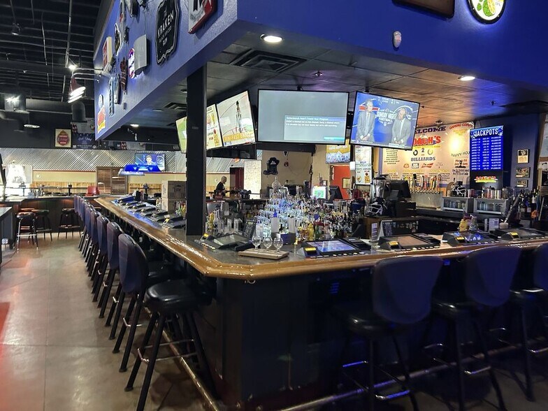 More Photos Of 4050 S McCarran Blvd, Reno Warehouse For Lease