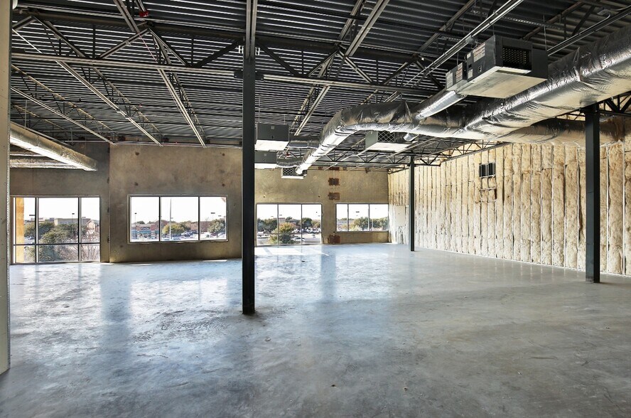 More Photos Of 3310 Dallas Pkwy, Plano Office For Lease