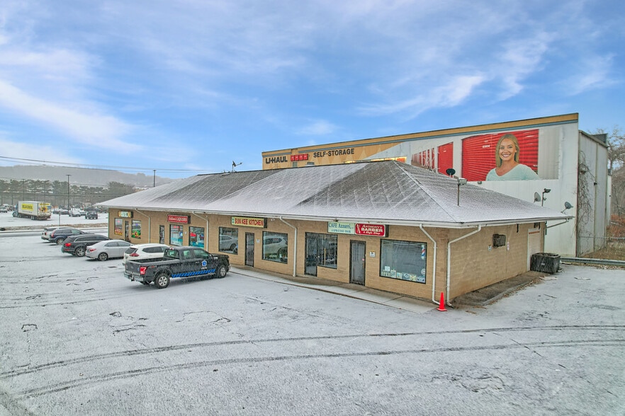 More Photos Of 500 Bank St, Waterbury Storefront Retail Office For Sale