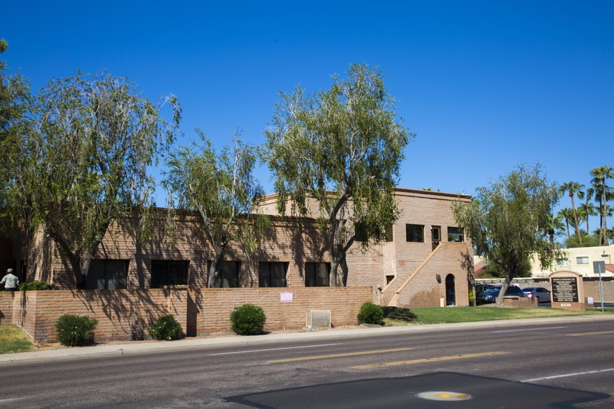Primary Photo Of 6520 N 7th Ave, Phoenix Medical For Lease