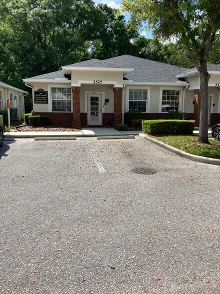 More Photos Of 2527 Windguard Cir, Wesley Chapel Office For Lease