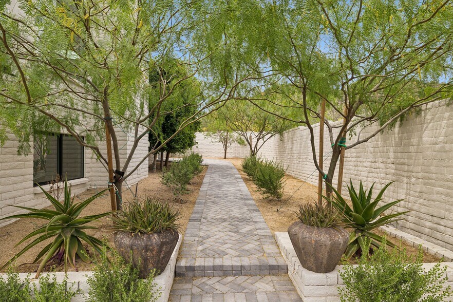 More Photos Of 5801 E Surrey Dr, Cave Creek Apartments For Sale