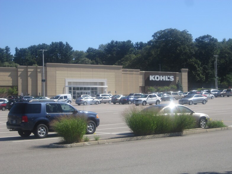 More Photos Of 90 Providence Hwy, Walpole Unknown For Lease