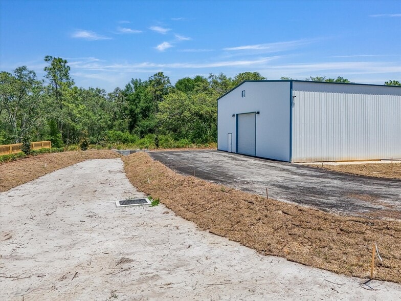 More Photos Of 8037 Treiman Blvd, Webster Warehouse For Sale