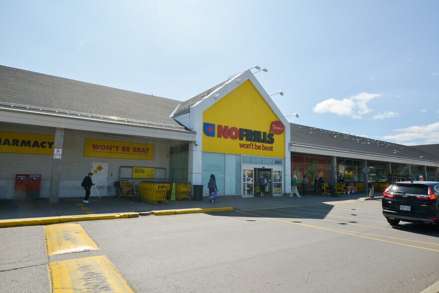 More Photos Of 3495 Lawrence Ave E, Toronto General Retail For Lease