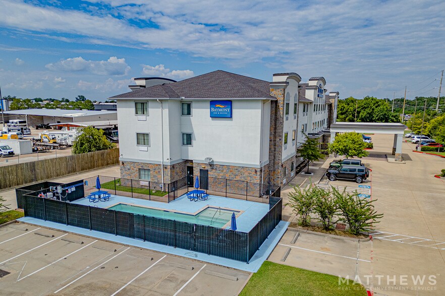 More Photos Of 2611 Harvey Rd, College Station Hotel For Sale