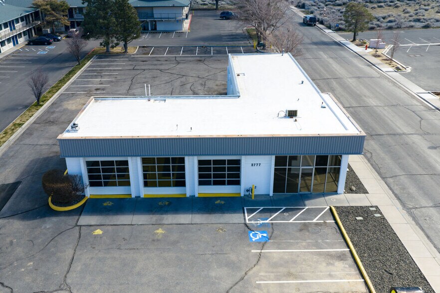 More Photos Of 2777 S Carson St, Carson City Auto Repair For Lease