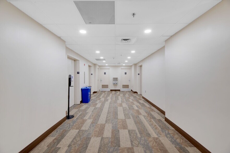 More Photos Of 4235 28th Ave, Marlow Heights Office For Sale