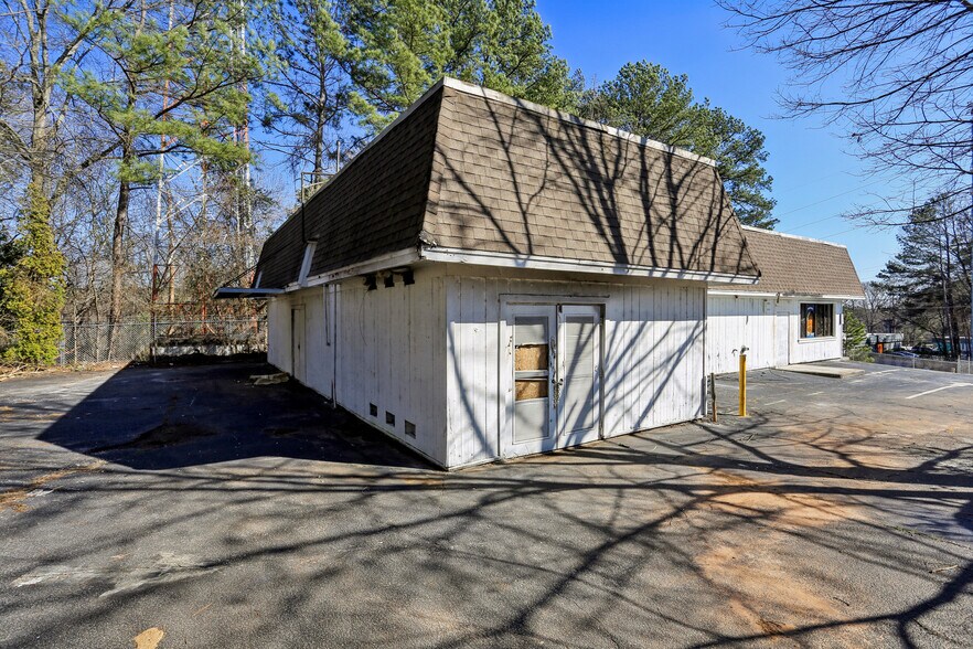 More Photos Of 2988 Rainbow Dr, Decatur General Retail For Sale