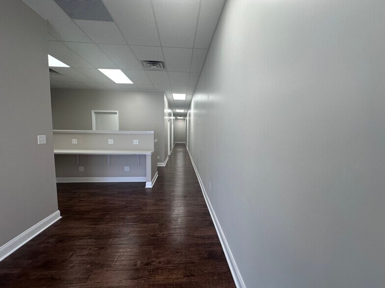 More Photos Of 496 N Town Center Rd, Mooresville Medical For Lease