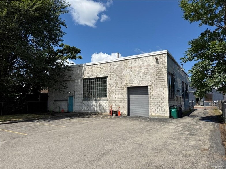 More Photos Of 64 Fillmore Ave, Buffalo Warehouse For Sale
