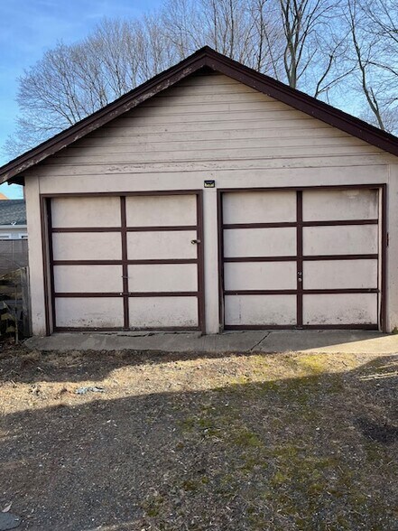 More Photos Of 51 Griswold St, Meriden Apartments For Sale