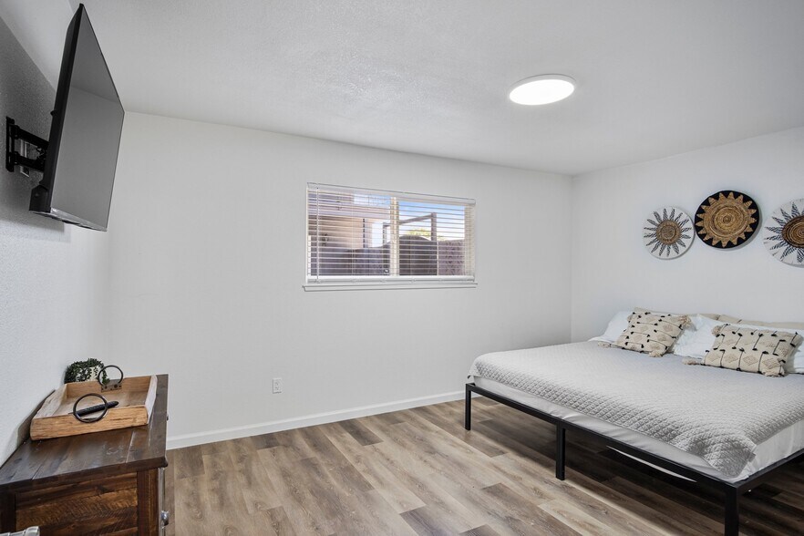 More Photos Of 116 Covena Ave, Modesto Apartments For Sale