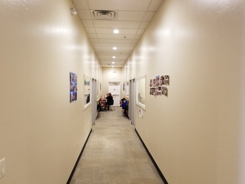 More Photos Of 4411-4481 S White Mountain Rd, Show Low Unknown For Lease