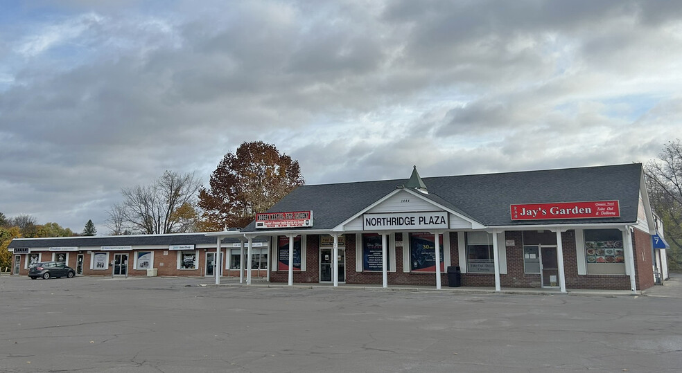 Primary Photo Of 1444 Glenora Dr, London General Retail For Sale