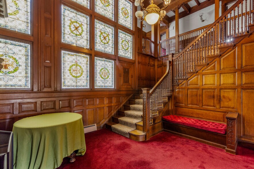 More Photos Of 76 Prospect St, Vernon Funeral Home For Sale