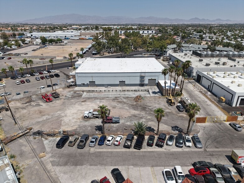 More Photos Of 3250 Palm Pky, Las Vegas Warehouse For Sale