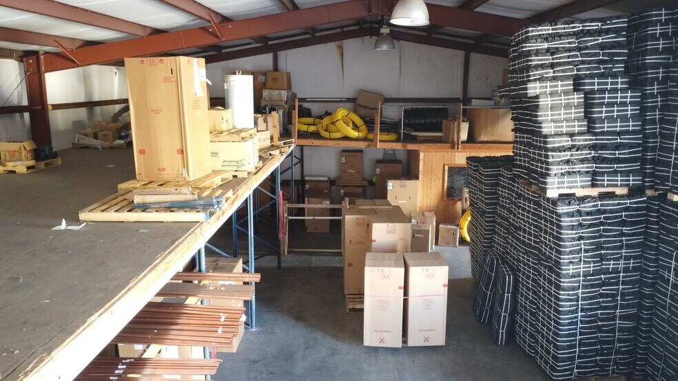 More Photos Of 267 Rose Dr, Brunswick Warehouse For Lease