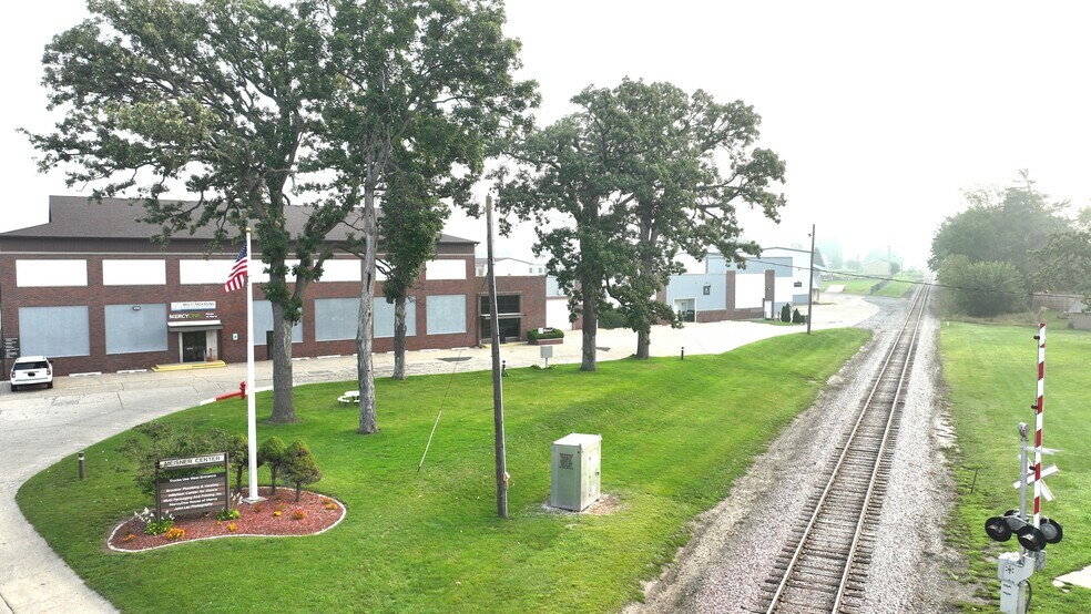 More Photos Of 200 N 8th Ave E, Newton Industrial For Sale