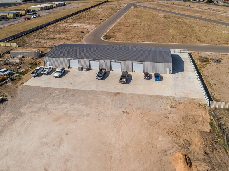 More Photos Of 6636 Canyon Dr, Amarillo Warehouse For Sale