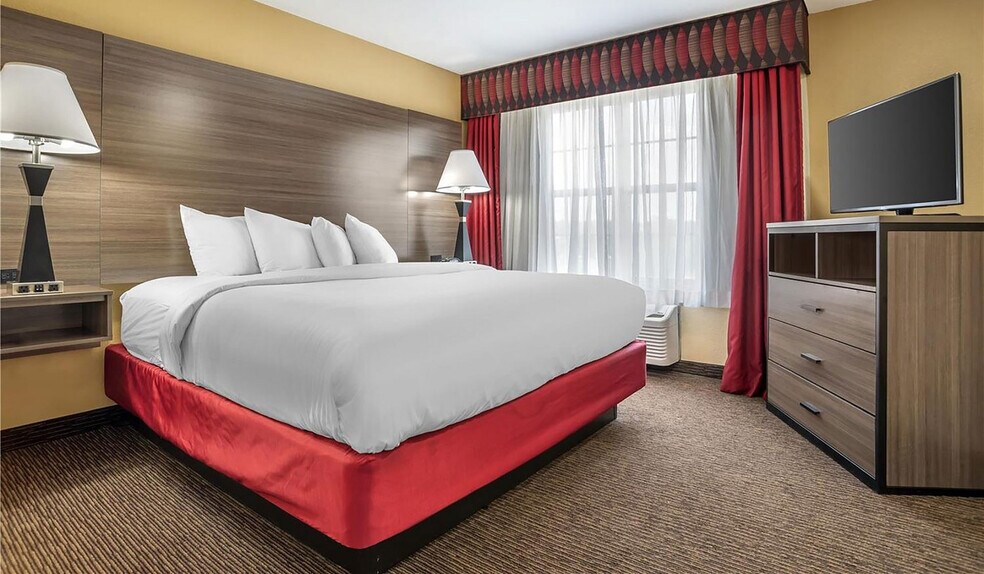 More Photos Of 5041 Academy Ln, Bessemer Hotel For Sale