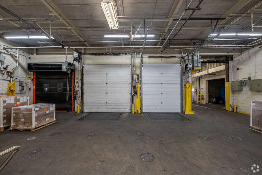 More Photos Of 150 Knotter Dr, Cheshire Manufacturing For Sale