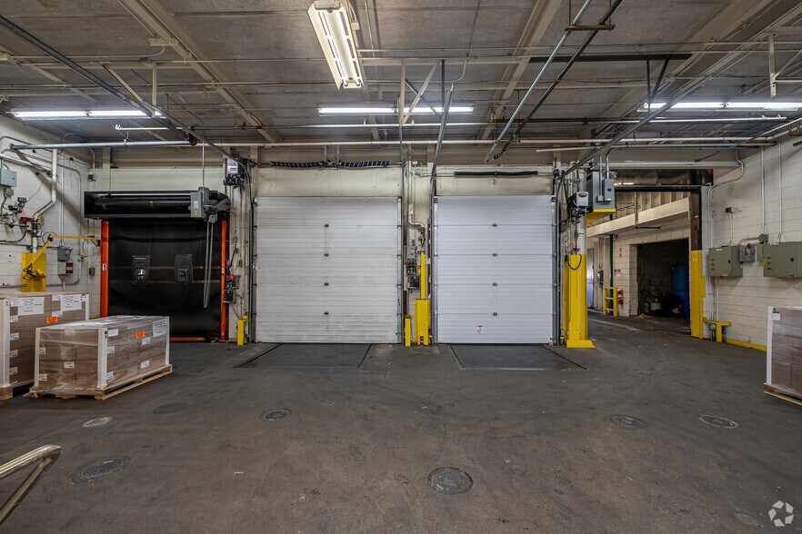 More Photos Of 150 Knotter Dr, Cheshire Manufacturing For Sale