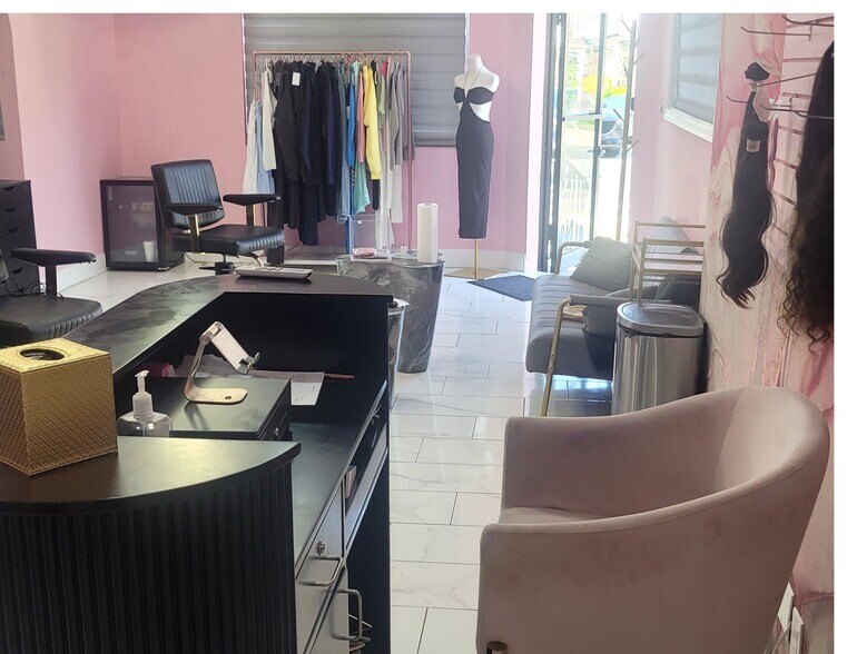 More Photos Of 1025 N 66th St, Philadelphia Office For Sale