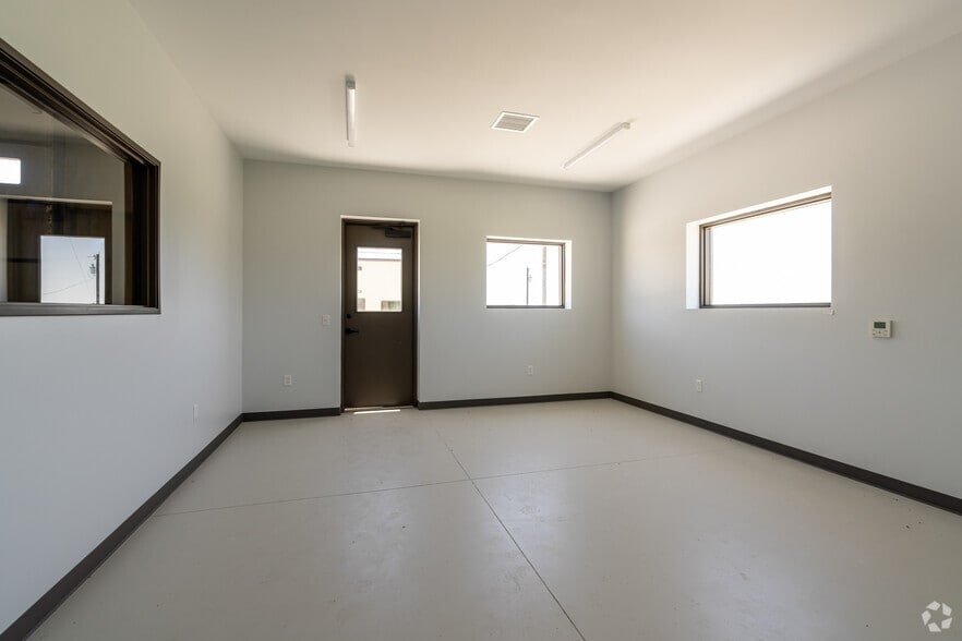 More Photos Of 3100 FM 972, Georgetown Unknown For Lease