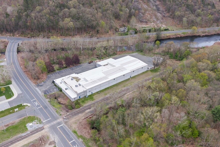 More Photos Of 760 Frost Bridge Rd, Watertown Industrial For Sale