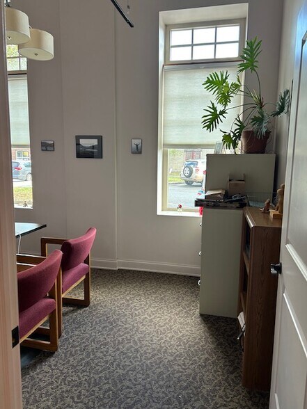 More Photos Of 79 Warren St, Glens Falls Apartments For Lease