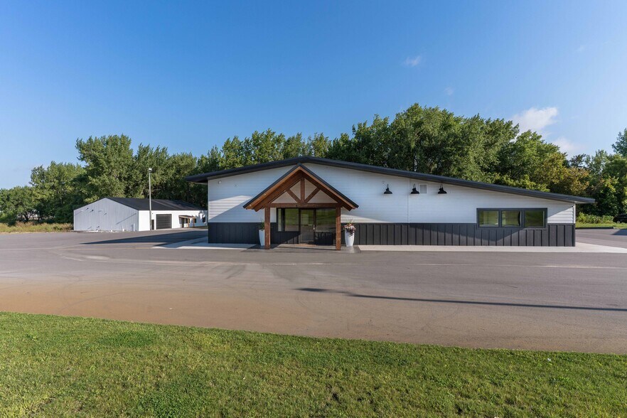 Primary Photo Of 3327 E Fir Ave, Fergus Falls Industrial For Sale
