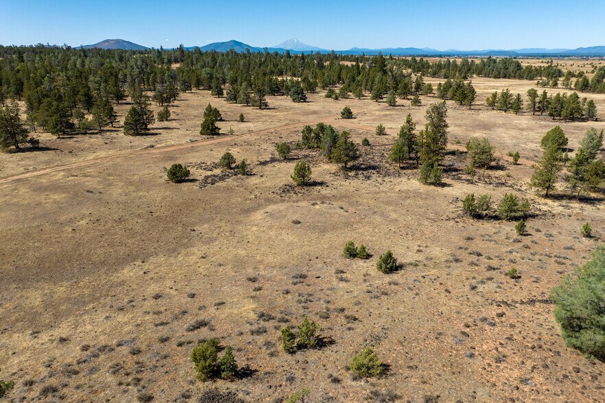 More Photos Of Old Highway Road, Mcarthur Land For Sale