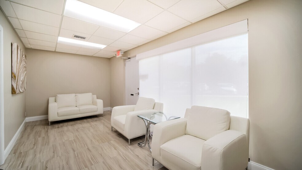 More Photos Of 201 N University Dr, Plantation Medical For Sale