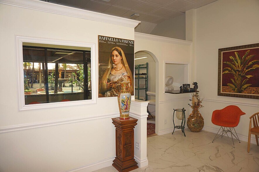 More Photos Of 330 Clematis St, West Palm Beach Storefront Retail Office For Sale