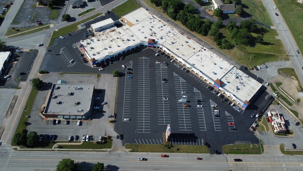 More Photos Of 406-546 Plaza Ct, Sand Springs Unknown For Lease