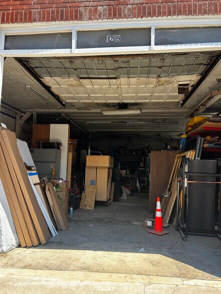 More Photos Of 1209-1211 Mifflin St, Philadelphia Storefront Retail Office For Sale
