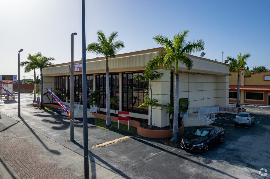 More Photos Of , Merritt Island General Retail For Sale