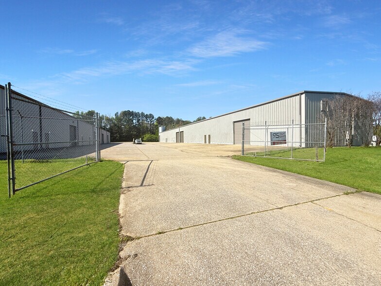 More Photos Of 1305 Whigham Pl, Tuscaloosa Warehouse For Lease