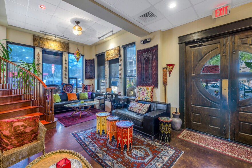 More Photos Of 2834 Beach Blvd, Gulfport Freestanding For Sale