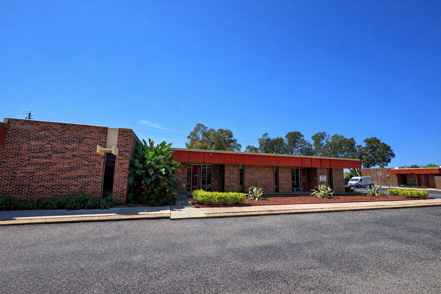 More Photos Of 3900 Broadway Ave, Fort Myers Medical For Sale