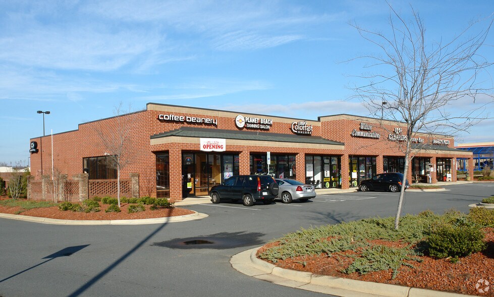 More Photos Of 1410-1450 River Ridge Dr, Clemmons Unknown For Lease