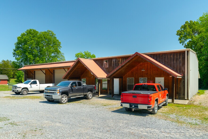 More Photos Of 2005 Boyds Creek Hwy, Sevierville Warehouse For Sale