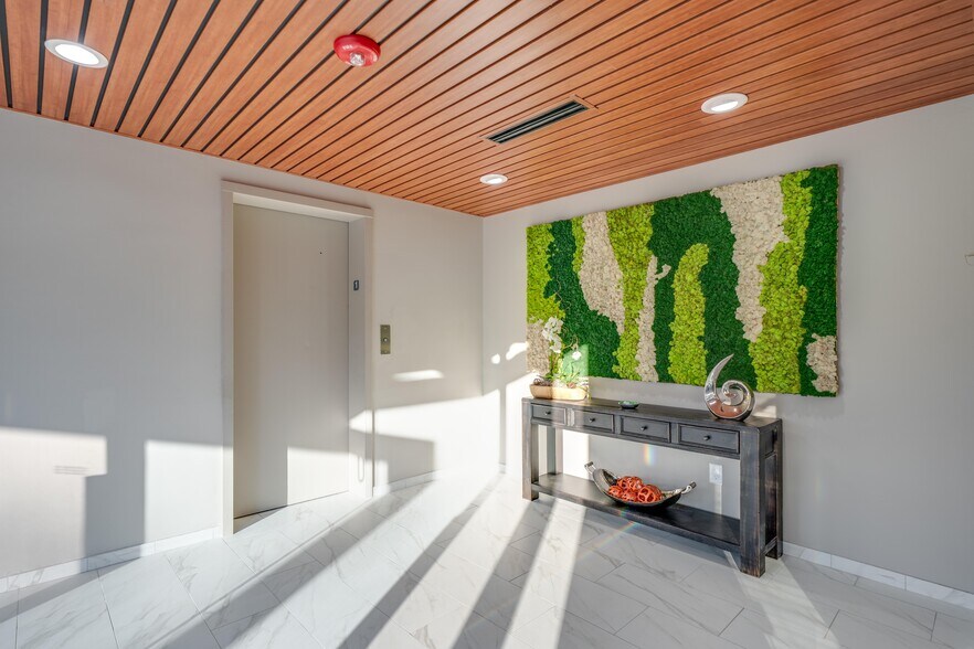 More Photos Of 4901 Glenwood Ave, Raleigh Office For Lease