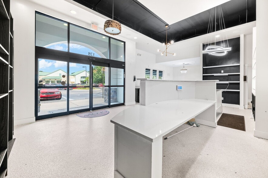 More Photos Of 128-138 SeaGrove Main St, Saint Augustine Restaurant For Lease