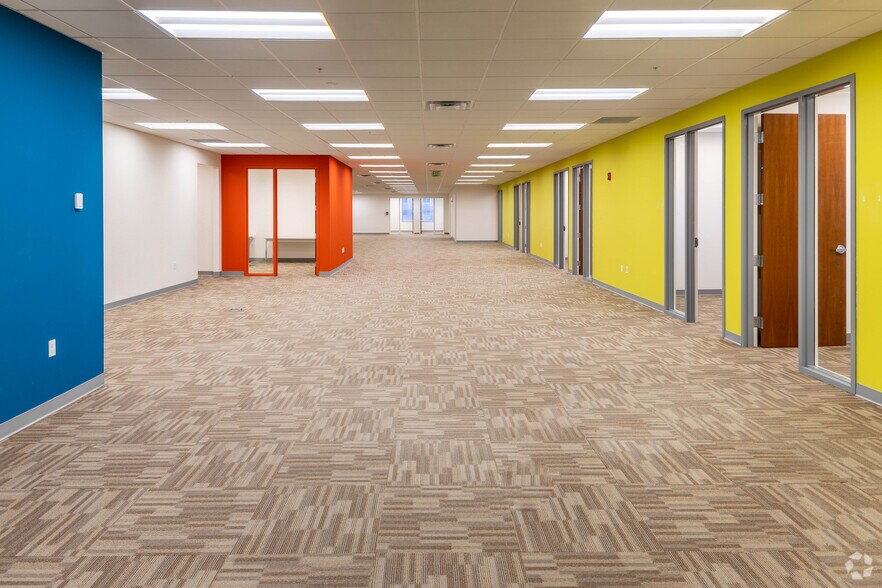 More Photos Of 9725 NW 117th Ave, Medley Unknown For Lease